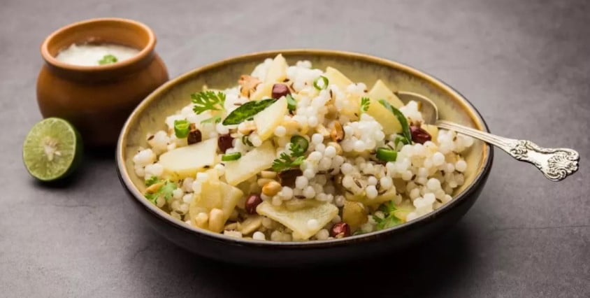 Navratri Healthy Recipes: नवरात्रि व्रत के दौरान हेल्दी और एनर्जेटिक बने रहने के लिए ट्राय करें ये 3 रेसिपीज़