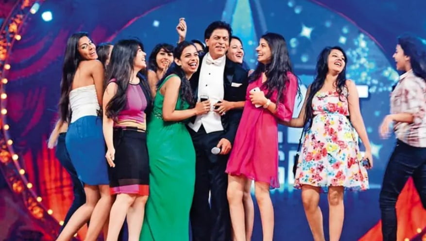 जानिए Shah Rukh khan फीमेल बॉडीगार्ड क्यों रखते हैं? आपको कर देगा हैरान