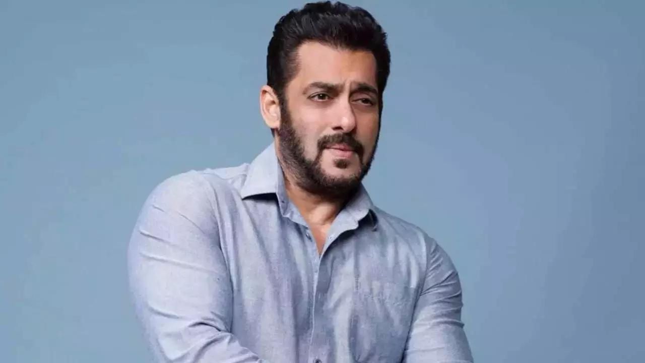 Salman Khan ने 49 साल पुरानी ब्लॉकबस्टर फिल्म को रीमेक करने की इच्छा जताई, निभाएंगे ये किरदार