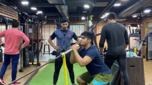 Gym Right Age: जिम शुरू करने की गलत उम्र: शरीर को हो सकते हैं गंभीर नुकसान