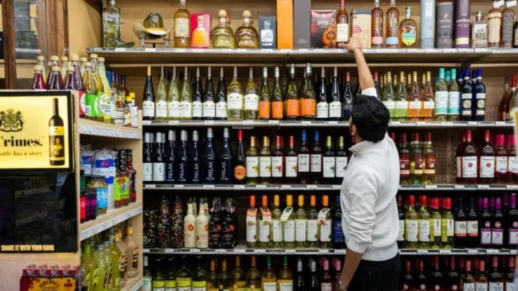 New Liquor Policy: आंध्र प्रदेश में नई शराब नीति लागू, अब प्रीमियम ब्रांड्स की शराब आसानी से मिलेगी