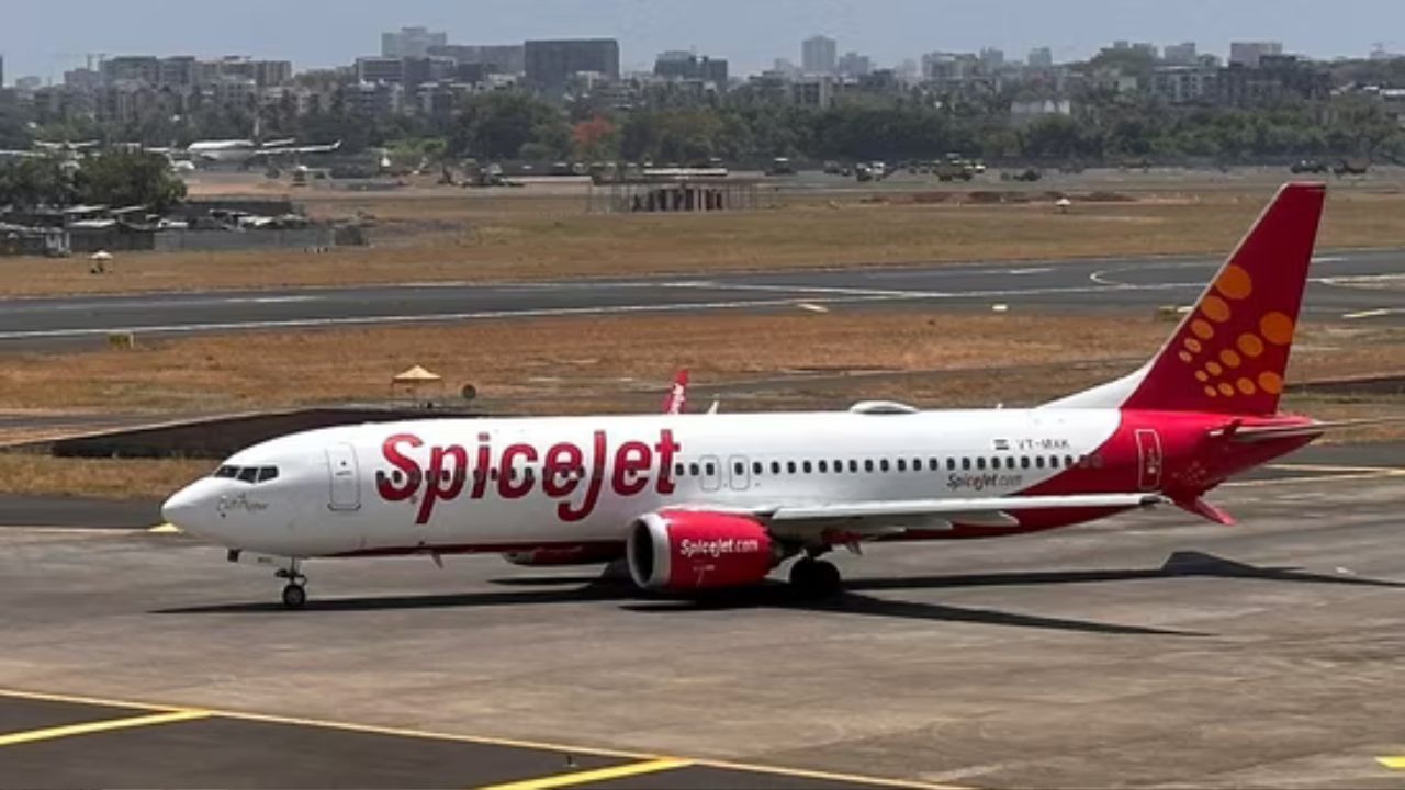 SpiceJet की बढ़ती उड़ान, 10 नए विमान जुड़ेंगे, पहले विमान की तारीख जानें