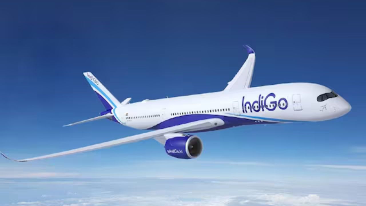 IndiGo Airlines: इंडिगो एयरलाइंस, सिस्टम ठप, देशभर में यात्रियों की फंसी