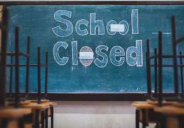 School Closed: दीवाली पर कई राज्यों में स्कूल रहेंगे कई दिनों तक बंद, जानें अपने राज्य की छुट्टियों की जानकारी